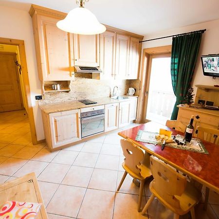 Chalet Cambra Livigno Bagian luar foto