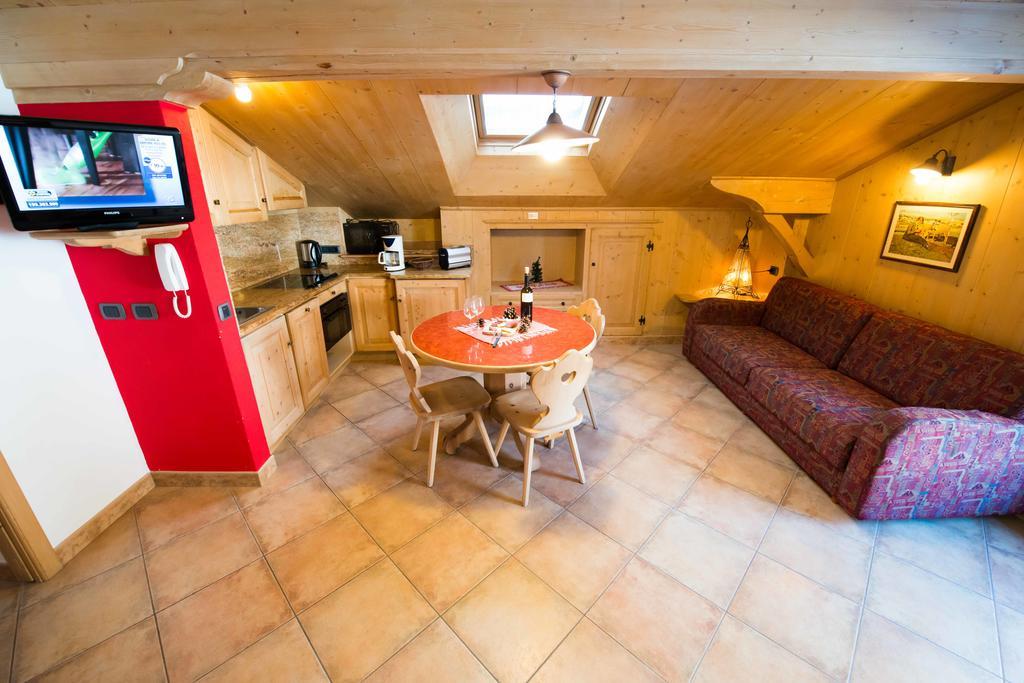 Chalet Cambra Livigno Bagian luar foto