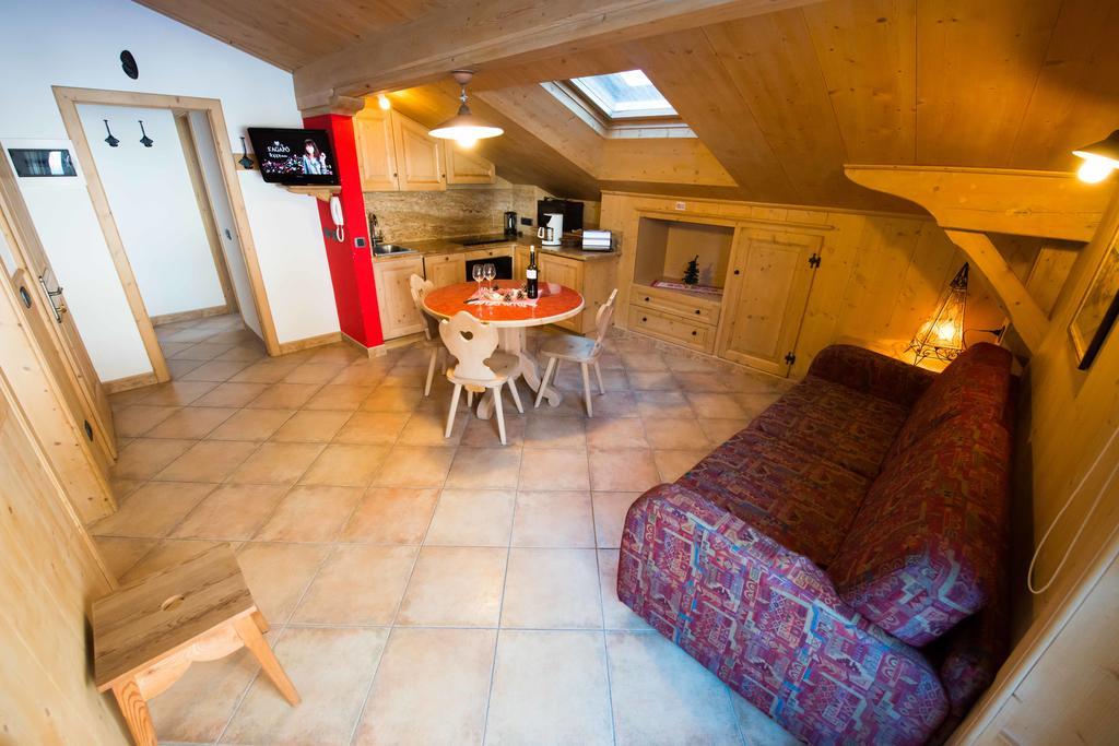 Chalet Cambra Livigno Bagian luar foto