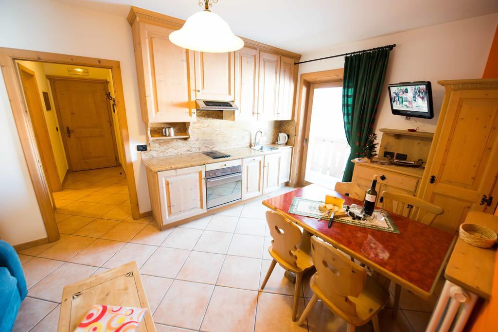 Chalet Cambra Livigno Bagian luar foto