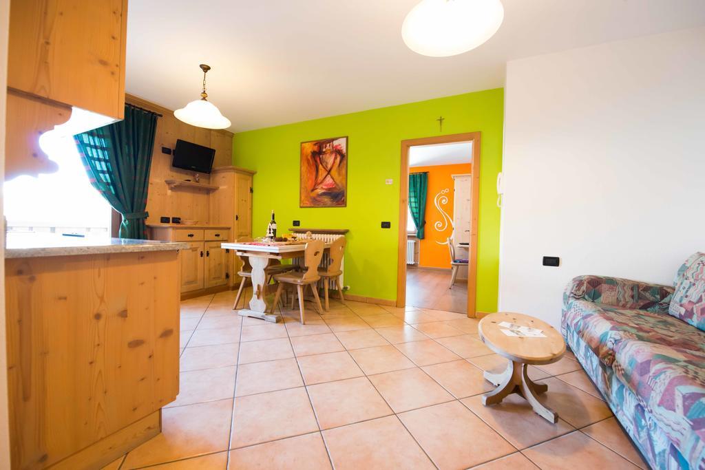 Chalet Cambra Livigno Bagian luar foto