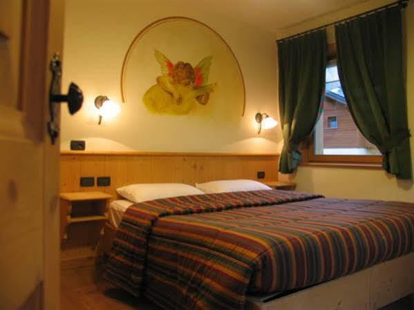 Chalet Cambra Livigno Bagian luar foto