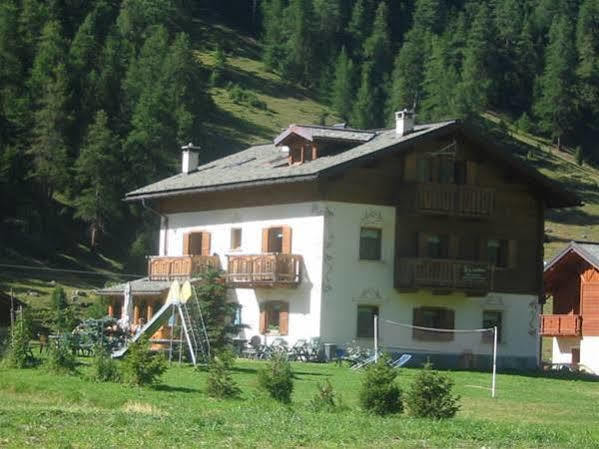 Chalet Cambra Livigno Bagian luar foto